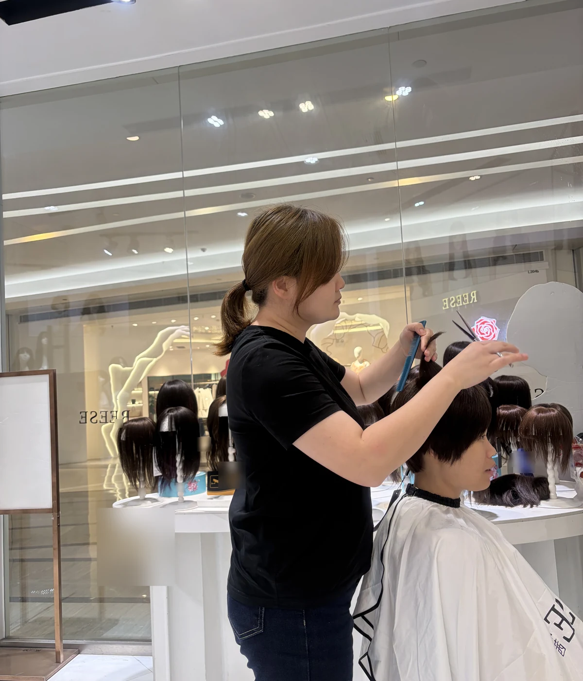 假发和发片收纳保持发型弧度