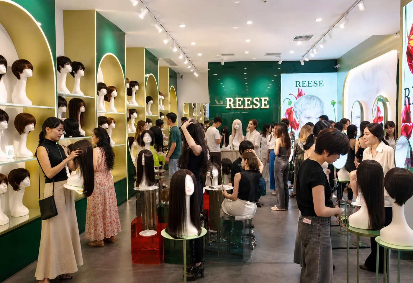 REESE瑞茜假发深圳海雅缤纷城店店内环境图